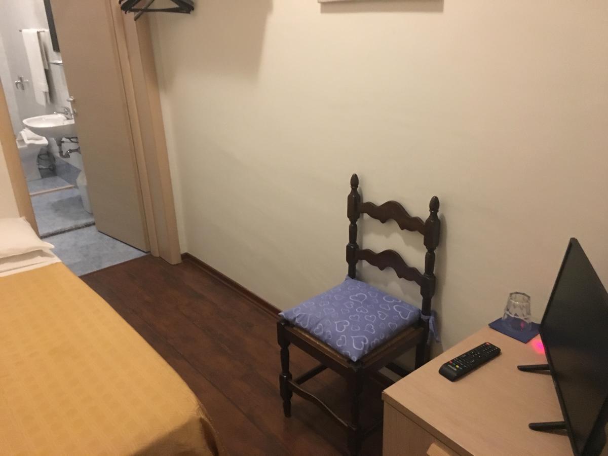Blue Hotel Suzzara Ngoại thất bức ảnh